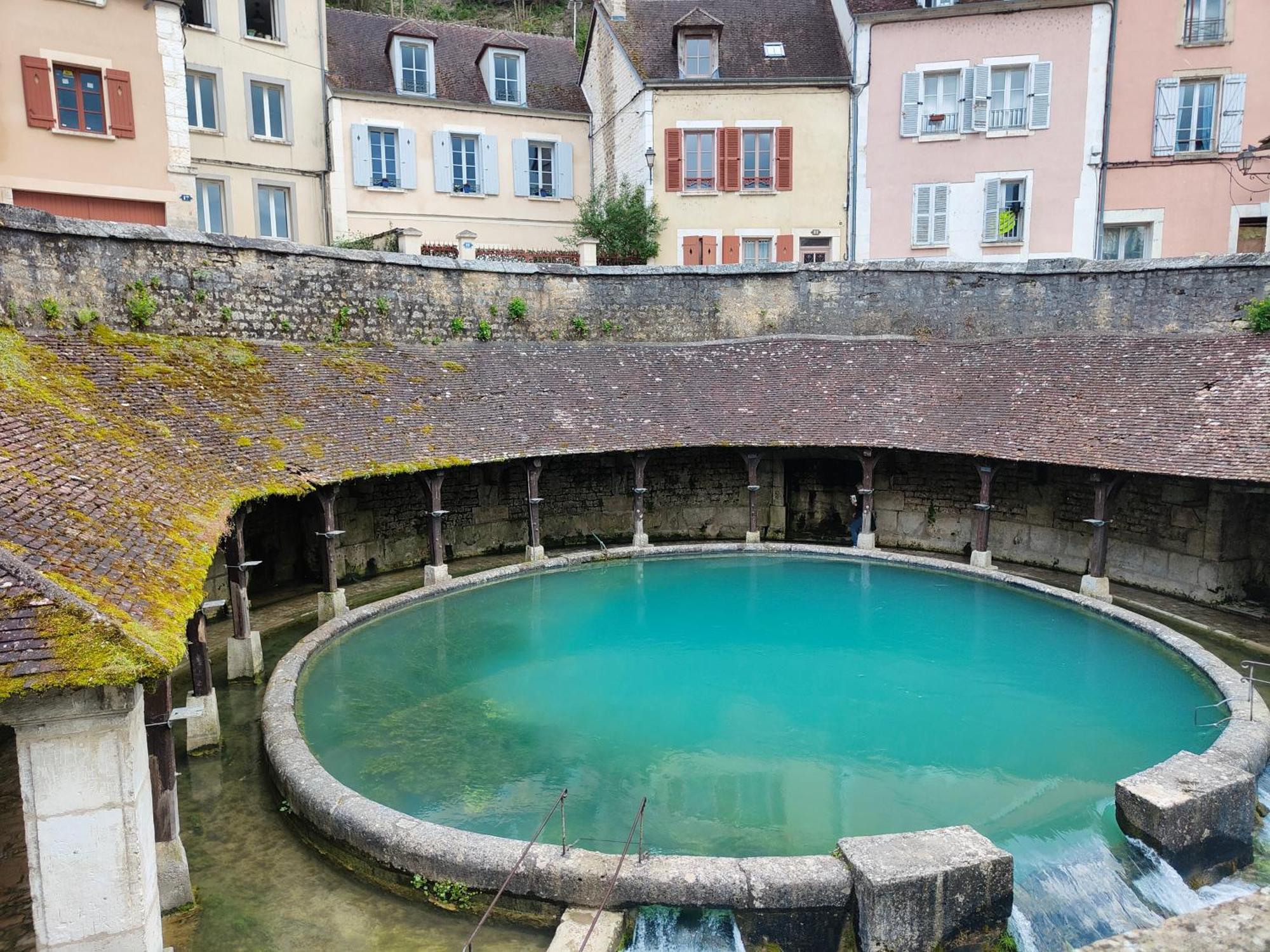 La Taniere Des Tanneries Acomodação com café da manhã Tonnerre Exterior foto